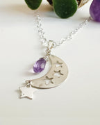 cadena collar mujer con luna y estrellas y piedras amatista