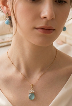 Conjunto “Luz del Cielo” – Collar y Aros en Tonalidades Celestes