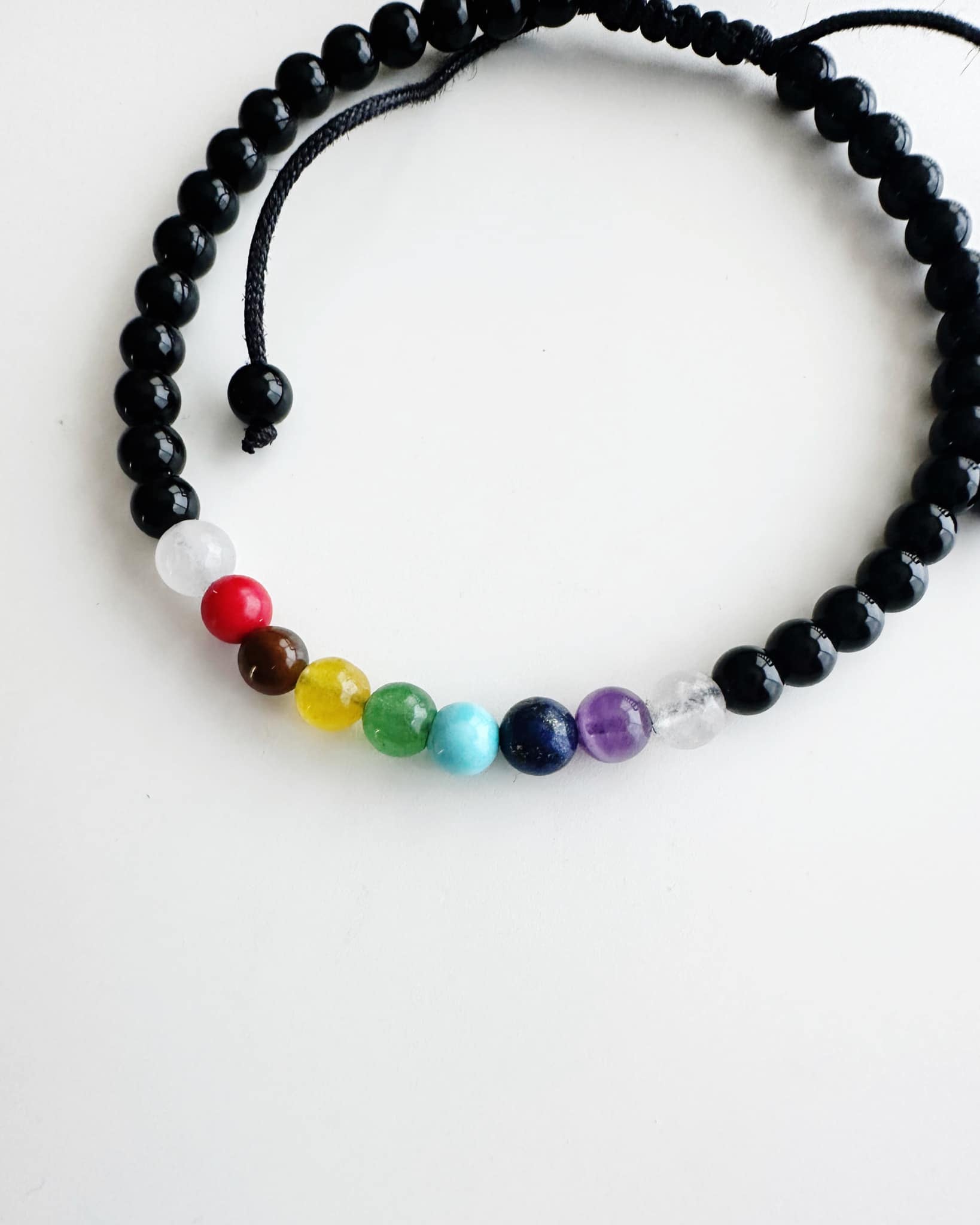 pulsera de onix ajustable y 7 chakras
